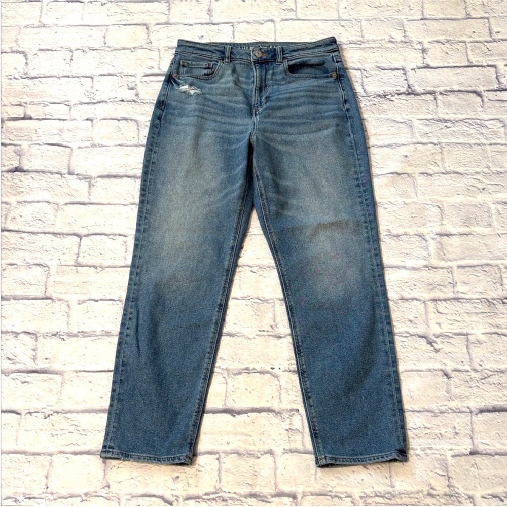 American Eagle Mom Jeans High Waisted Blue Denim Jeans Women’s Size 8 Regular